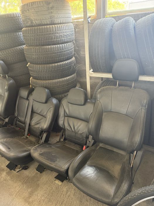 Седалки за Mitsubishi Outlander