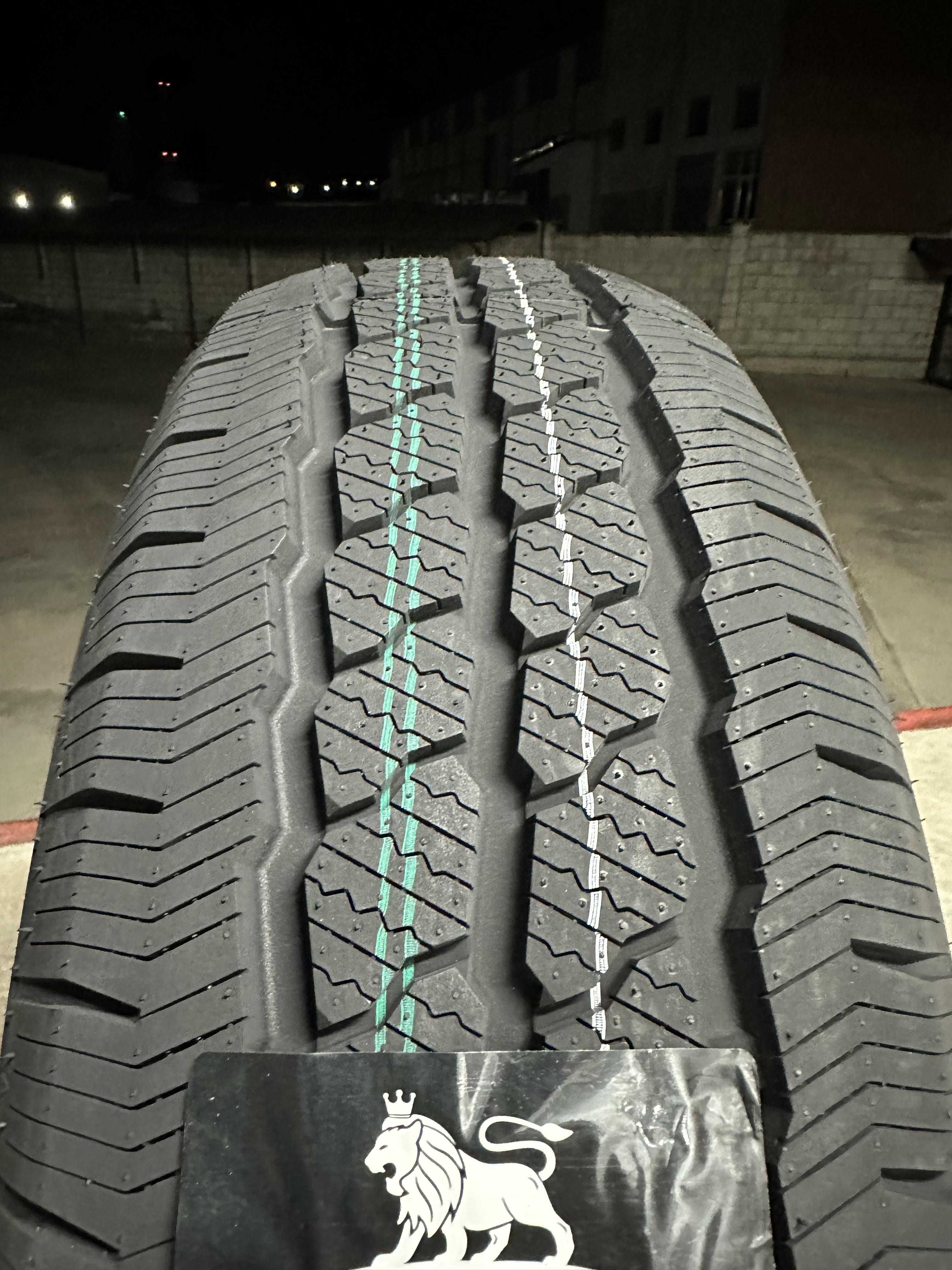 Нови Всесезонни Бусови Гуми Arivo Vanderful A/S 215/70R15C Нов Dot