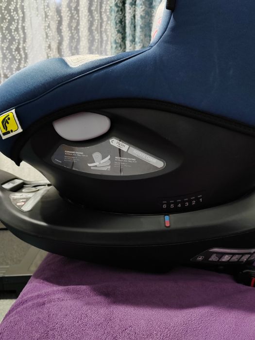 Oferta: Scaun auto i-Spin 360° Deep Sea, 40-105 cm