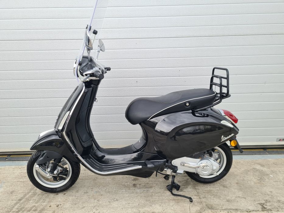 Piaggio Vespa Primavera 4T 2016 Black Edition se conduce Fara Permis!