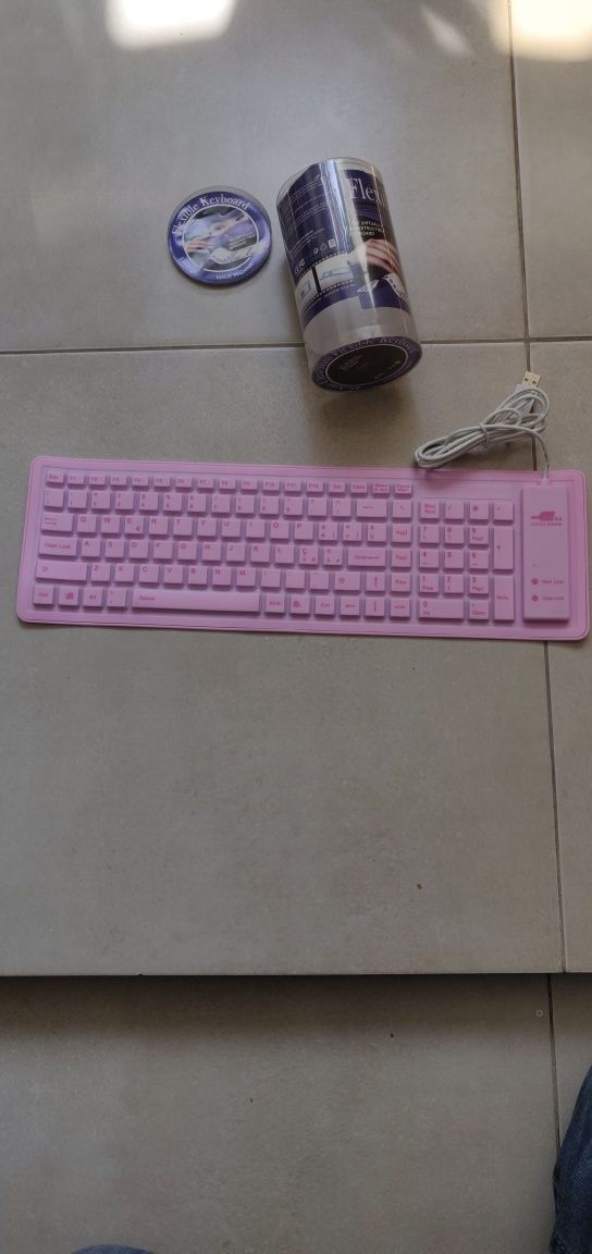 Tastatura flexibila