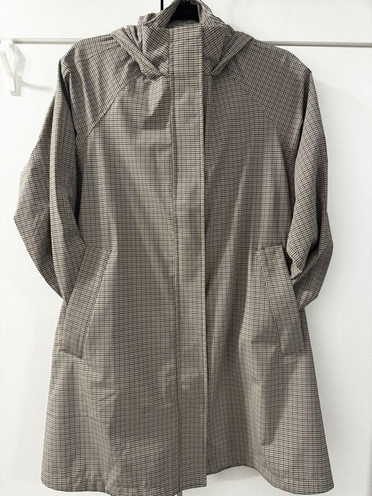 Jeacheta Oysho impermeabila xs