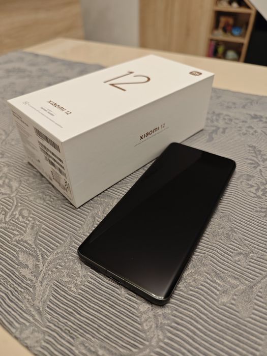 Xiaomi 12 като нов