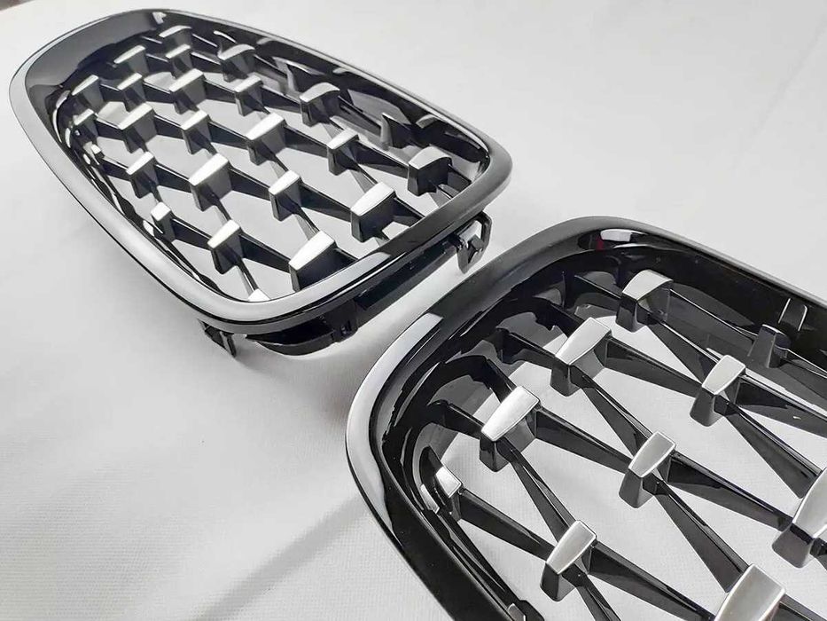 Grile Nari M Diamond BMW F10 F11 Negru Lucios cu Argintiu, Grila Dubla