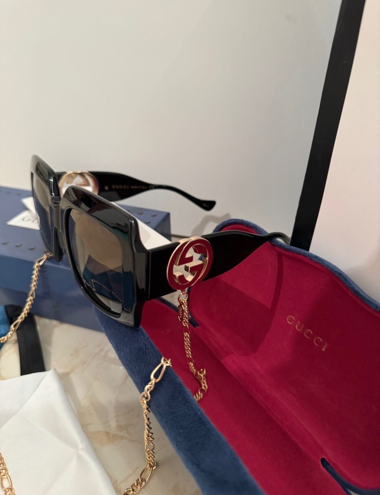 Ochelari de soare originali Gucci cu lanț GG1022S