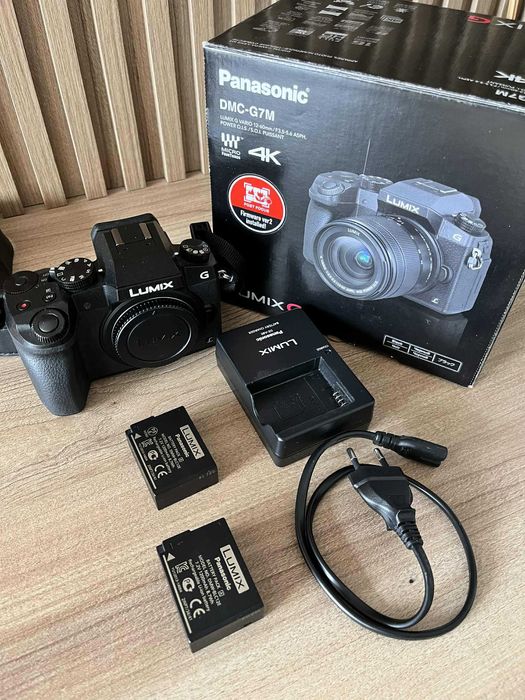 Aparat foto Panasonic Lumix DMC-G7M