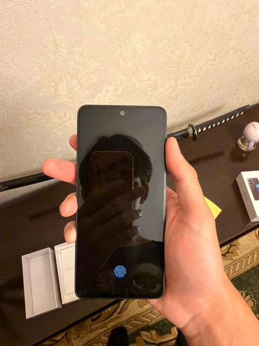 Продаю смартфон Redmi Note 13 5G