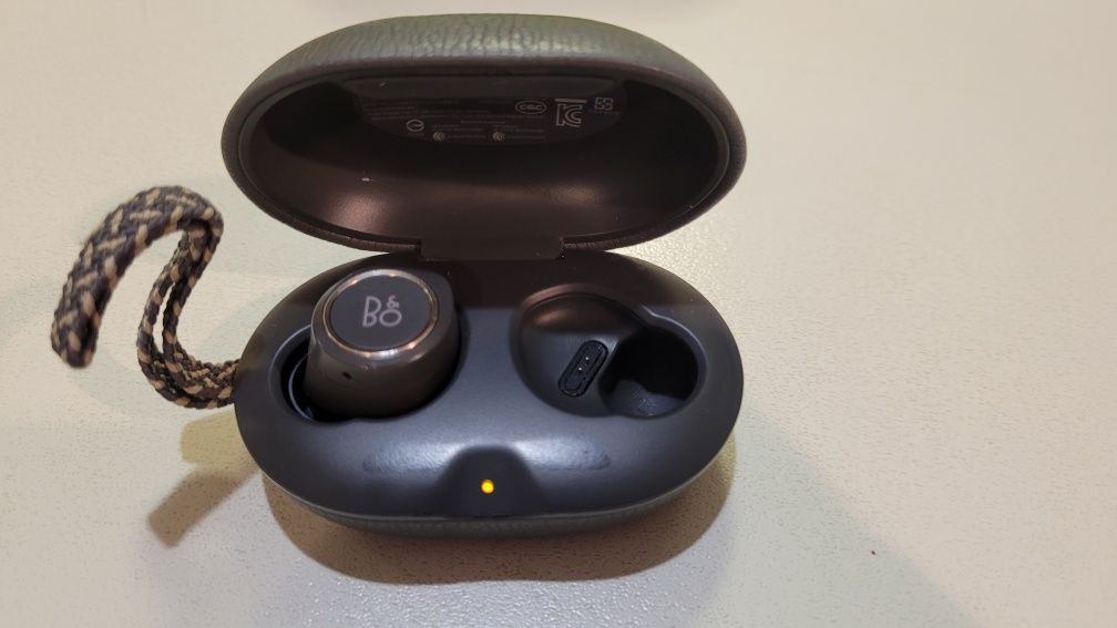 Casca Bluetooth Bang&Olufsen B&O Beoplay B8