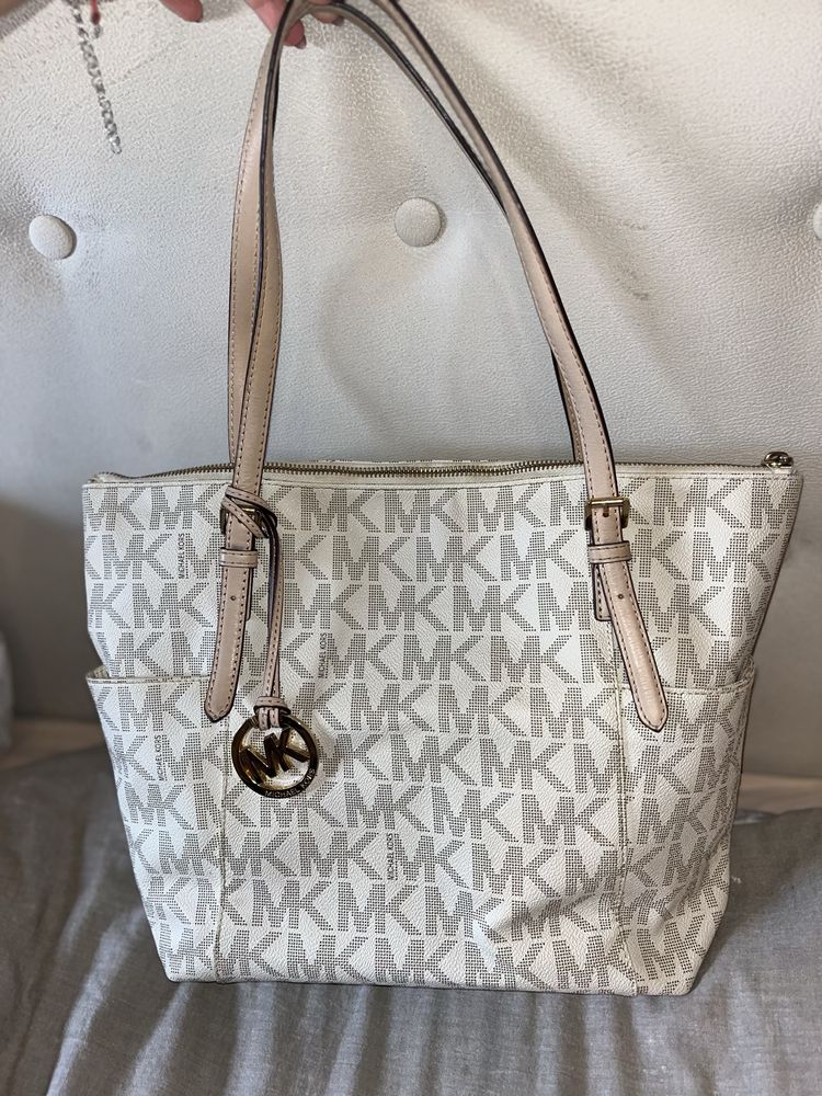 Дамска голяма чанта Michael Kors furla guess