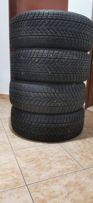 Vand anvelope de iarna Goodyear 215/55R17