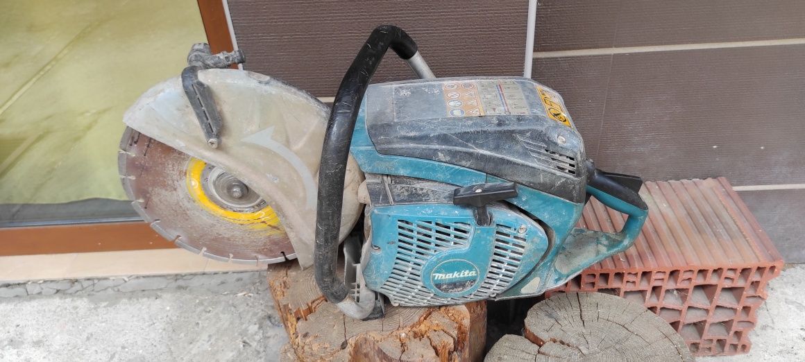 Бензинов фугорез Makita EK 6100