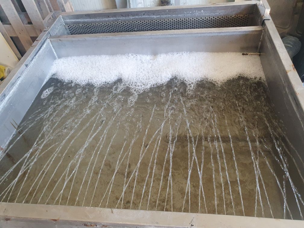 Vând bazin hidrotransfer