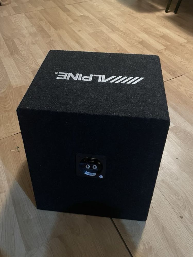 Subwoofer auto Alpine