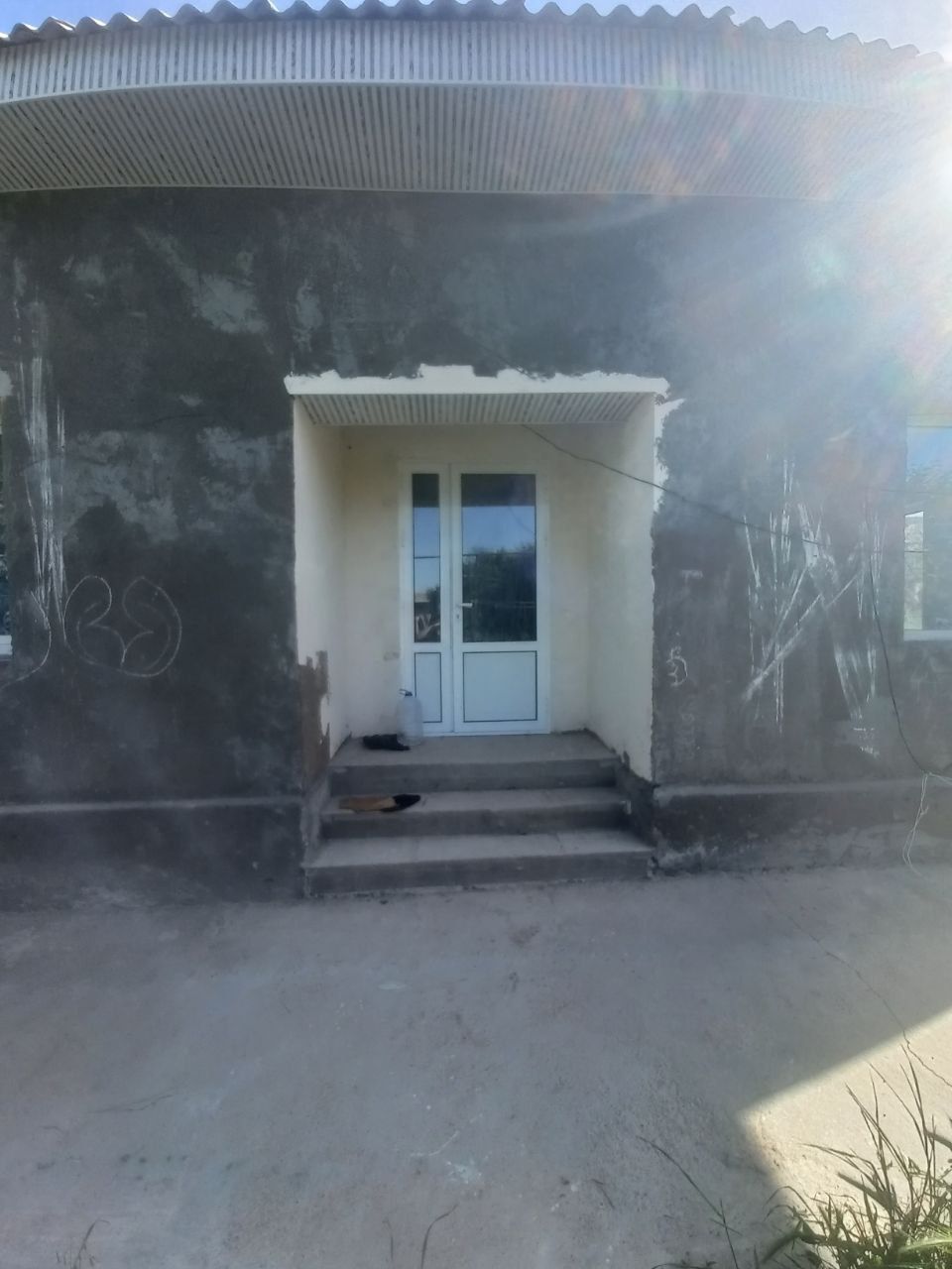 Срочно ховли сотилади