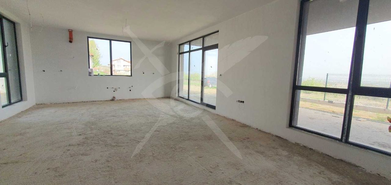 Продава се Къща в с. Брестник, Област Пловдив - 206 кв.м за 1263 €/кв.м - Снимка #1