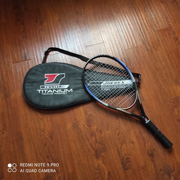 Теннисная Ракетка