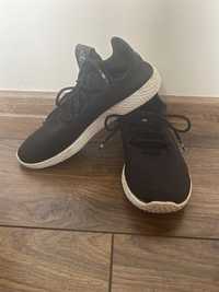 Adidas Pharrell Williams 40½