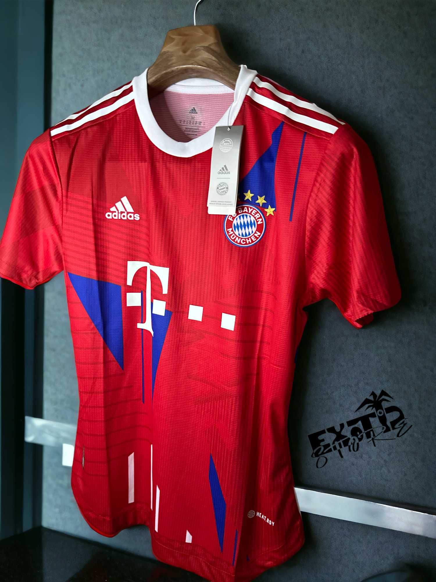 Tricou  10 Champions Edition Red Bayern Munich 2023