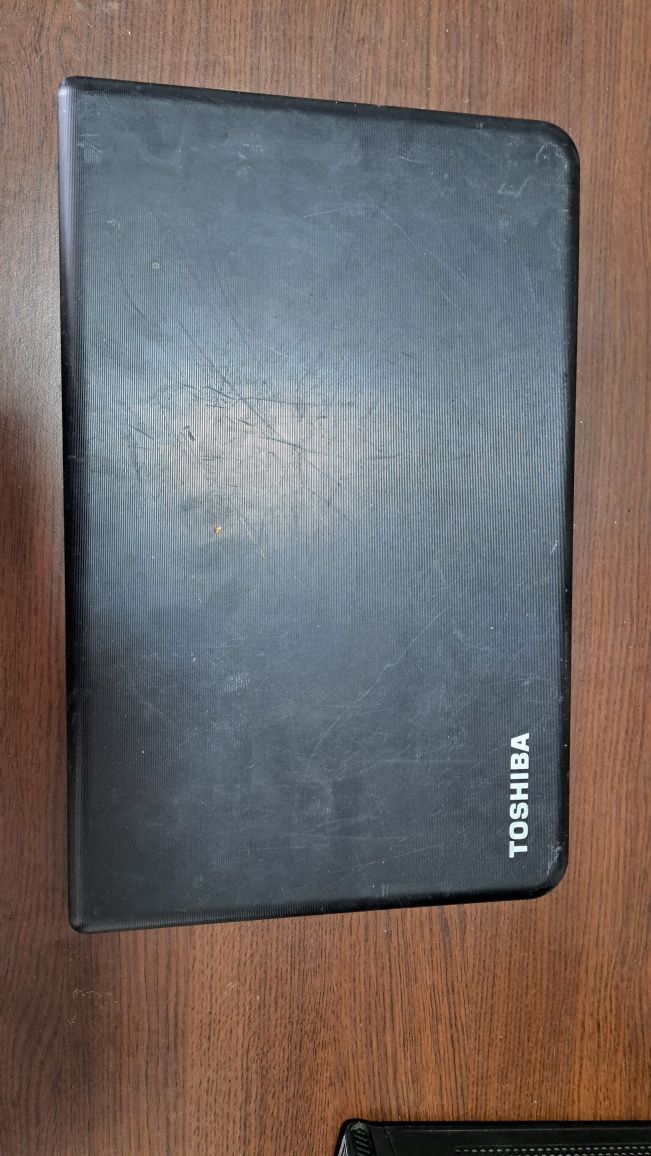 Vand laptop toshiba.