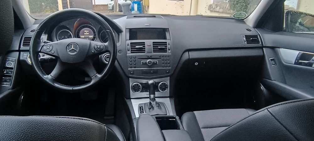 MERCEDES C200 cgi benzină