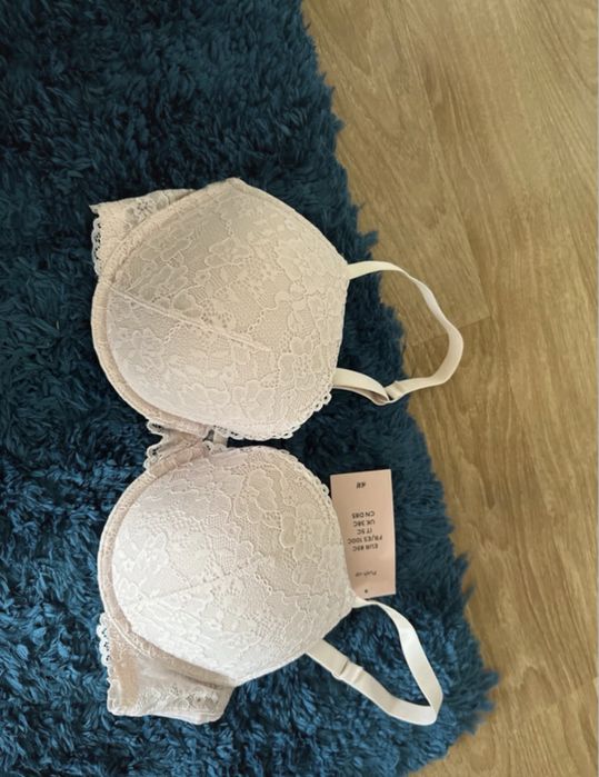 Sutien roz, push up 85C, H&M