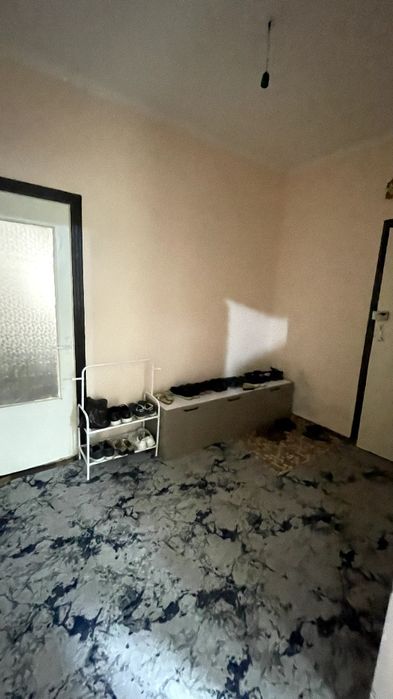 Sergeli 3-bekat yonida bollarga,bollarga kv bor 2xonali