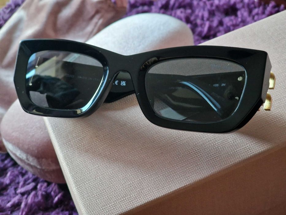 Слънчеви очила  Miu miu нови