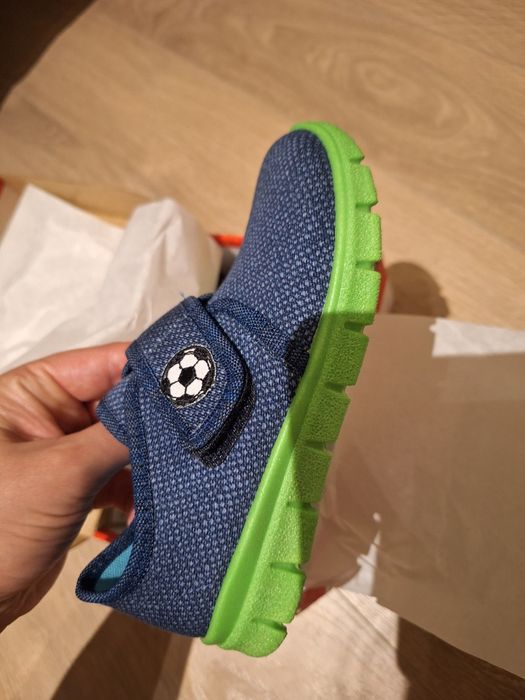 Superfit оригинални 27 номер - пантофи за градина