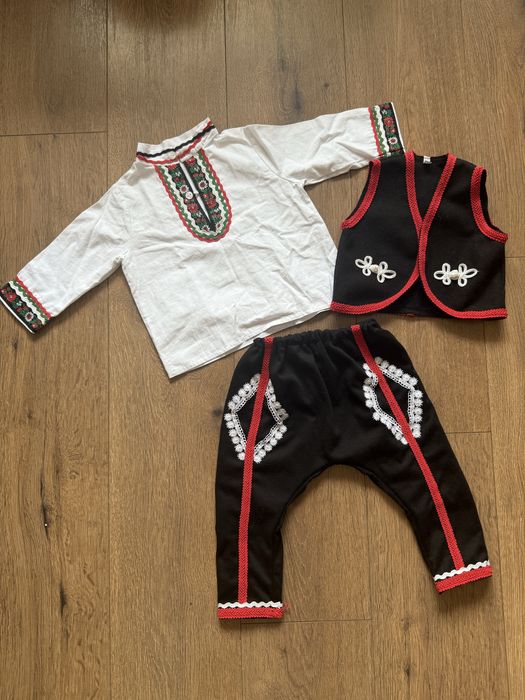 Костюм 12-18 месеца