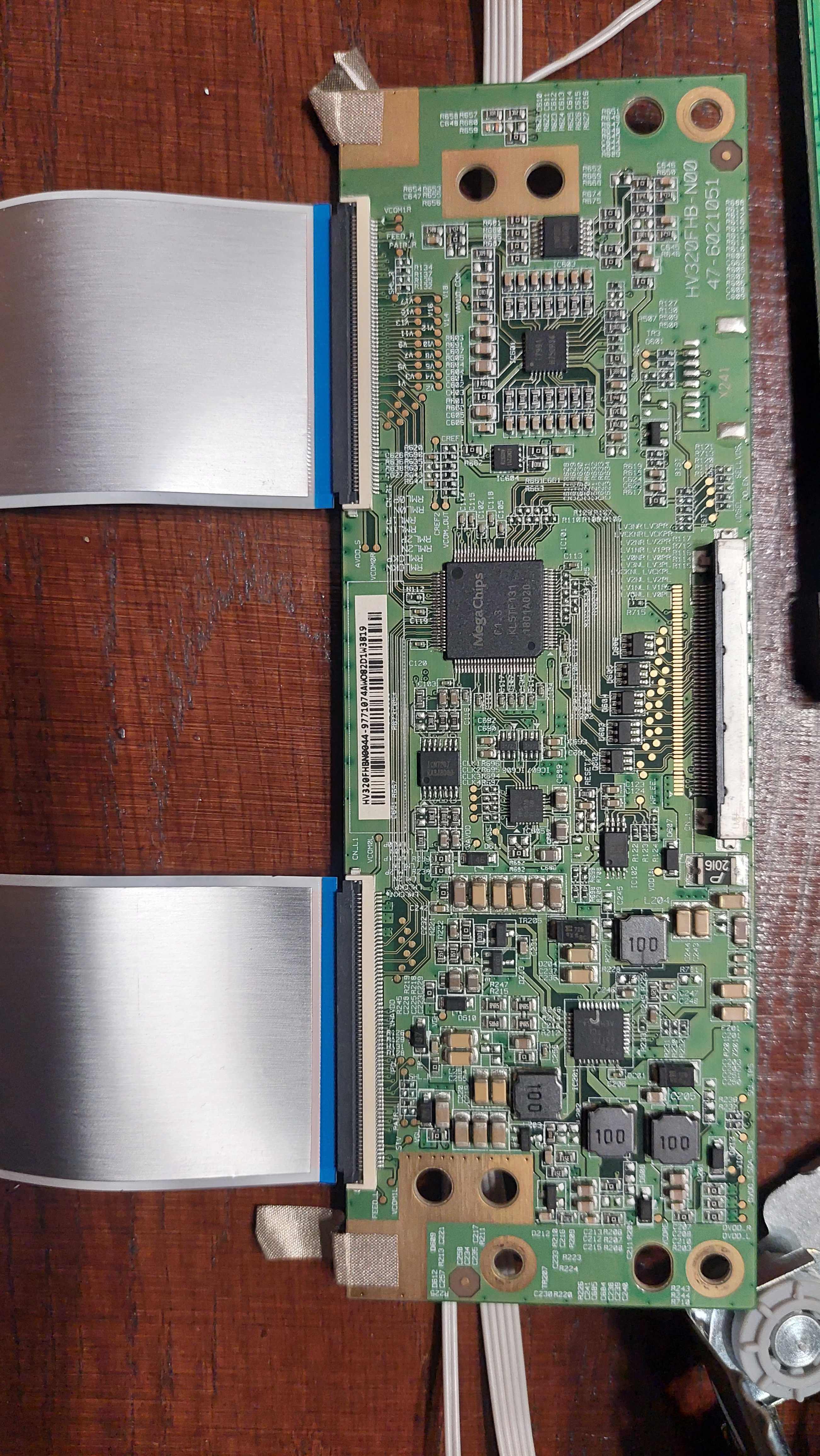 Платка TV PHILIPS 32PFS4132/12