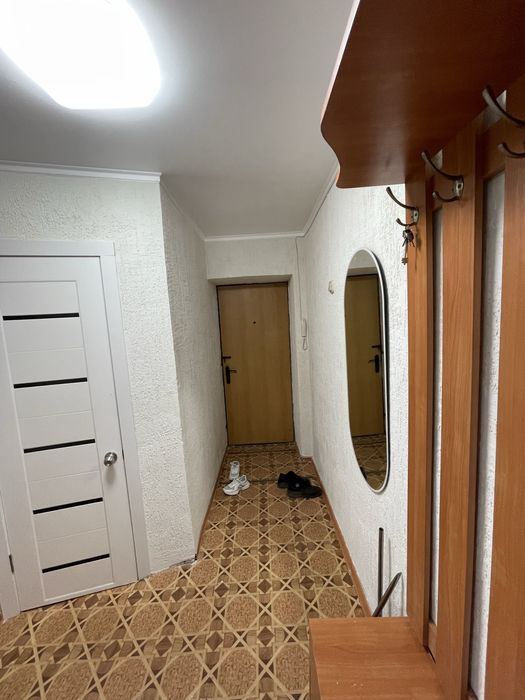 Продам двухкомнатную квартиру в центре