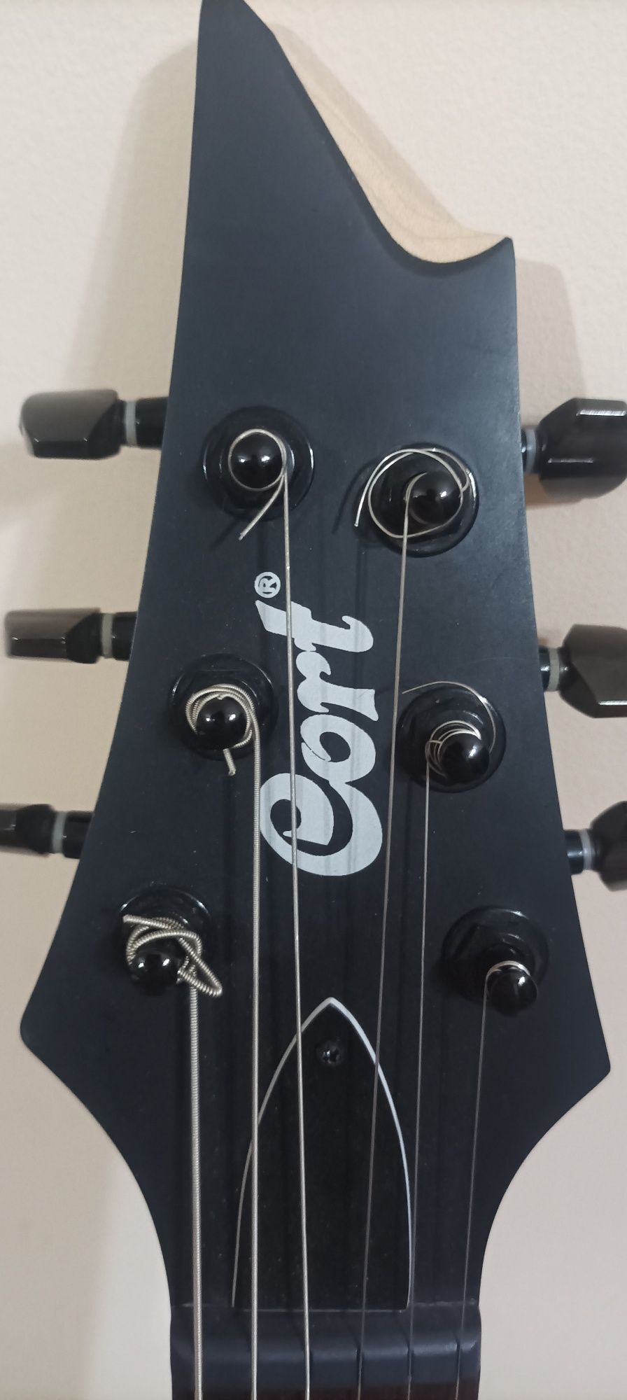 Cort-KX100 электрогитара
