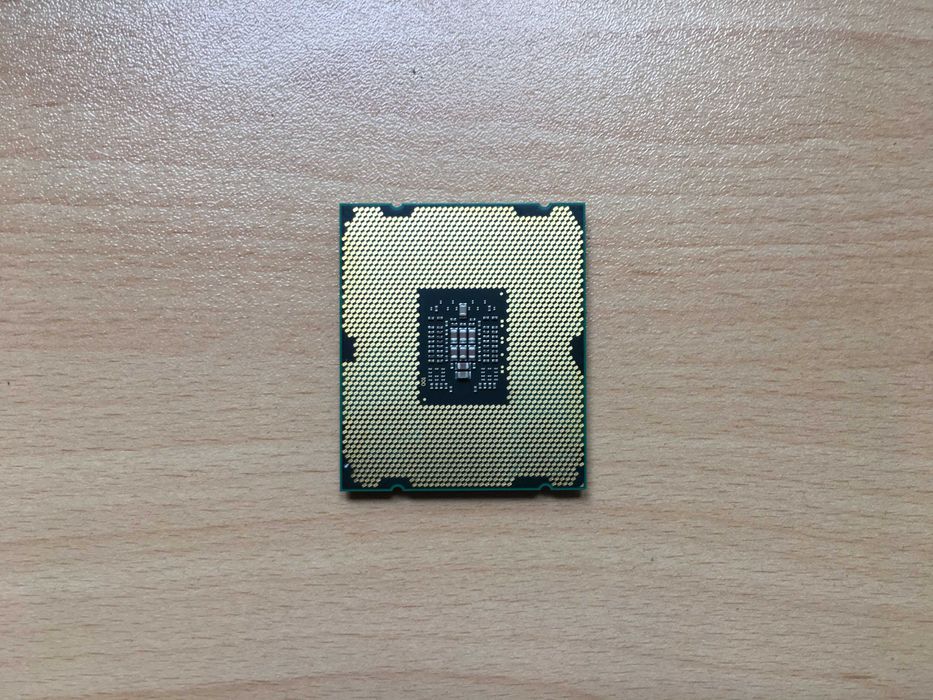 Intel i7-3820 и Intel i7-3930K сокет 2011 процесори