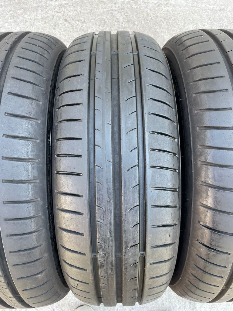 Set anvelope vara 195 65 15 dunlop , dot 2019