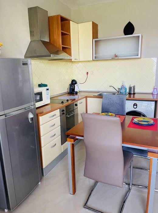 Дава се под наем Двустаен апартамент в Бургас, Възраждане - 65 кв.м за 459 € - Снимка #6