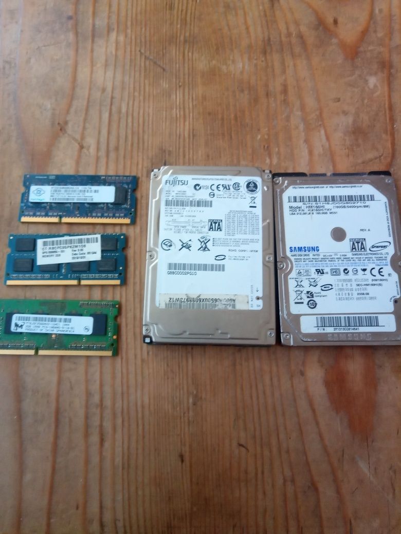 Lot Memorie Ram 2GB DDR3 10600s x 3 buc , Hard HDD 2 buc x 160GB
