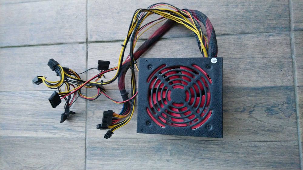 Sursa alimentare calculator  gamer 400