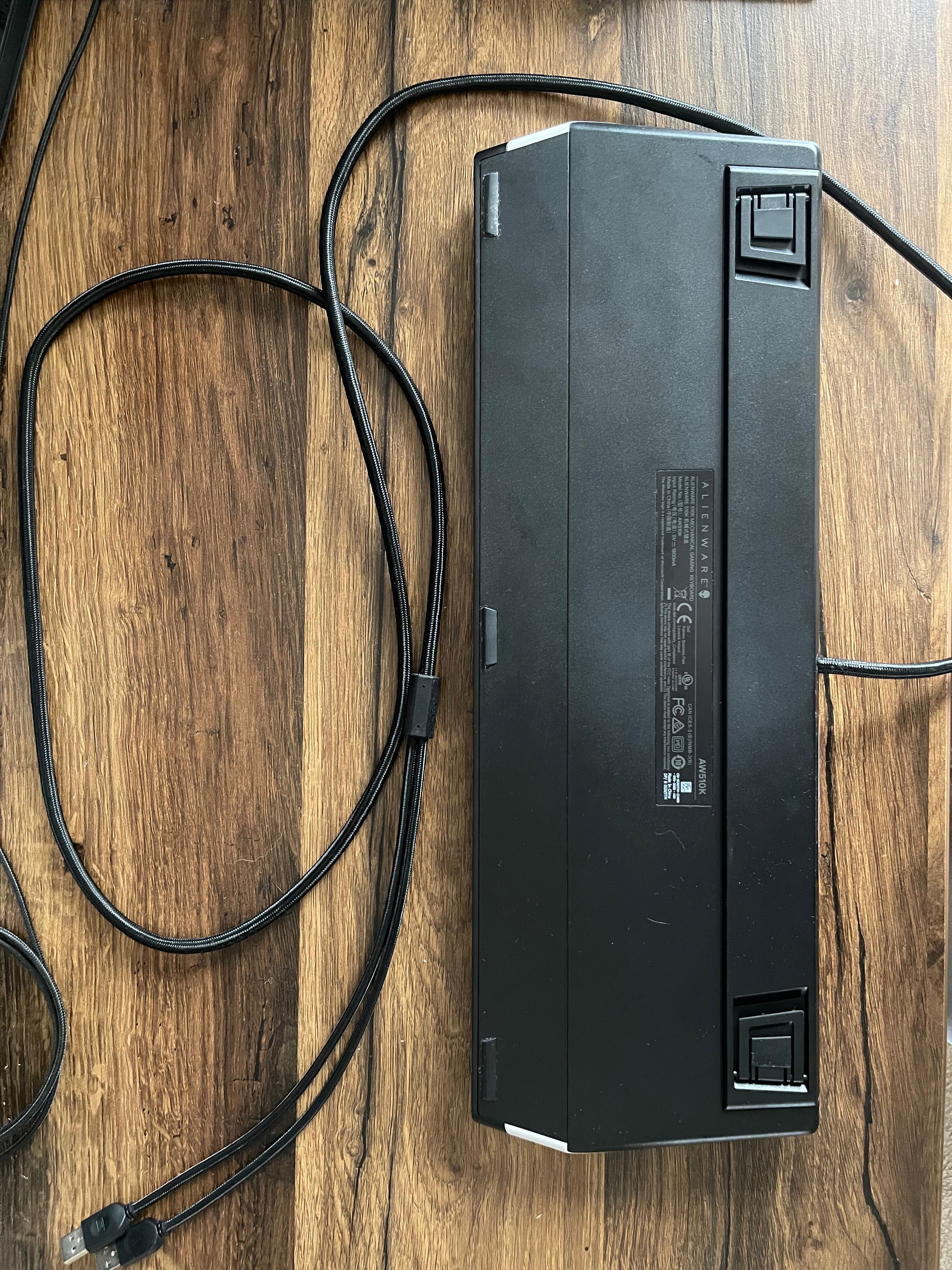 Супер лека и бърза геймърска Клавиатура Alienware AW510K Lunar Light