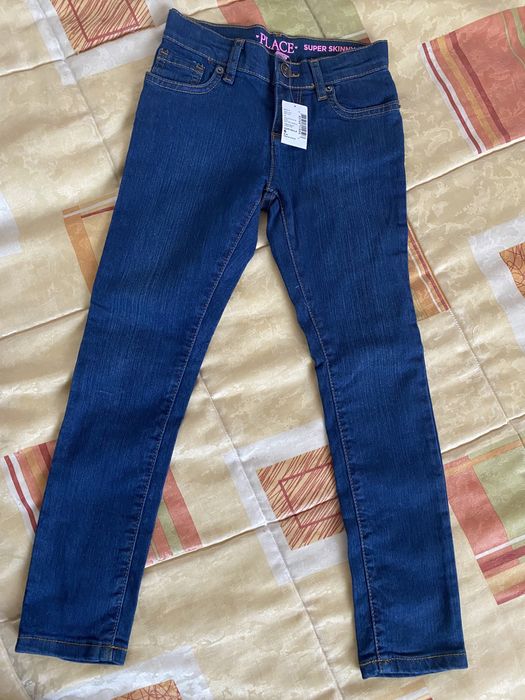 Blugi skinny pentru fete