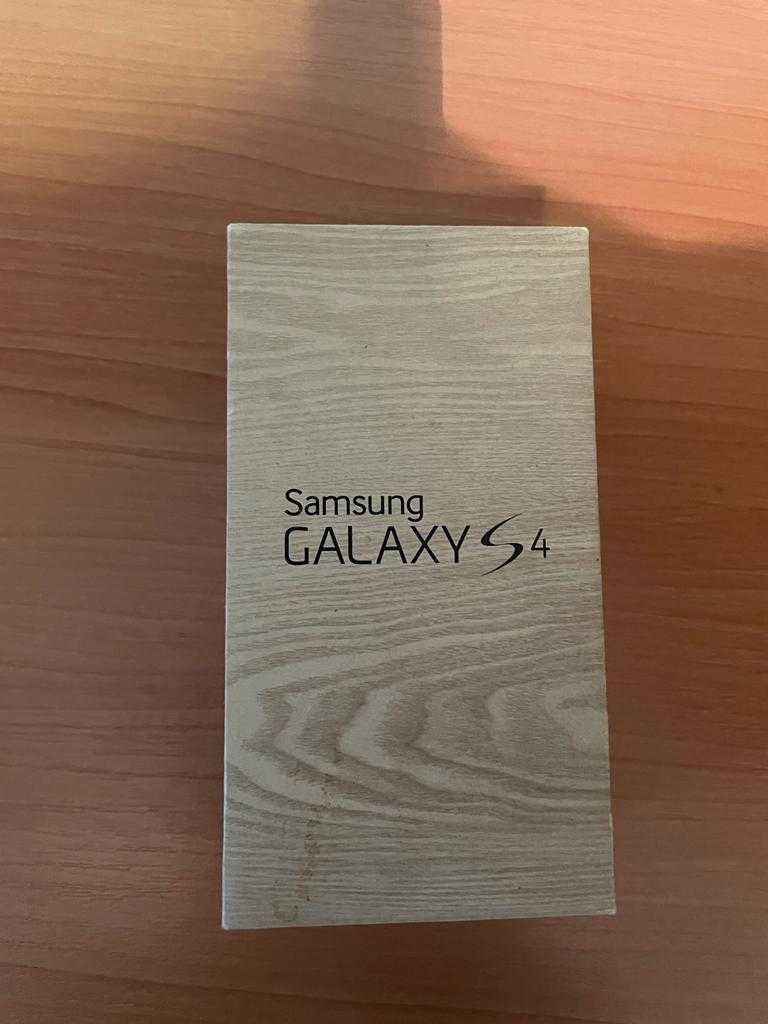 Samsung Galaxy S4 nu incarca