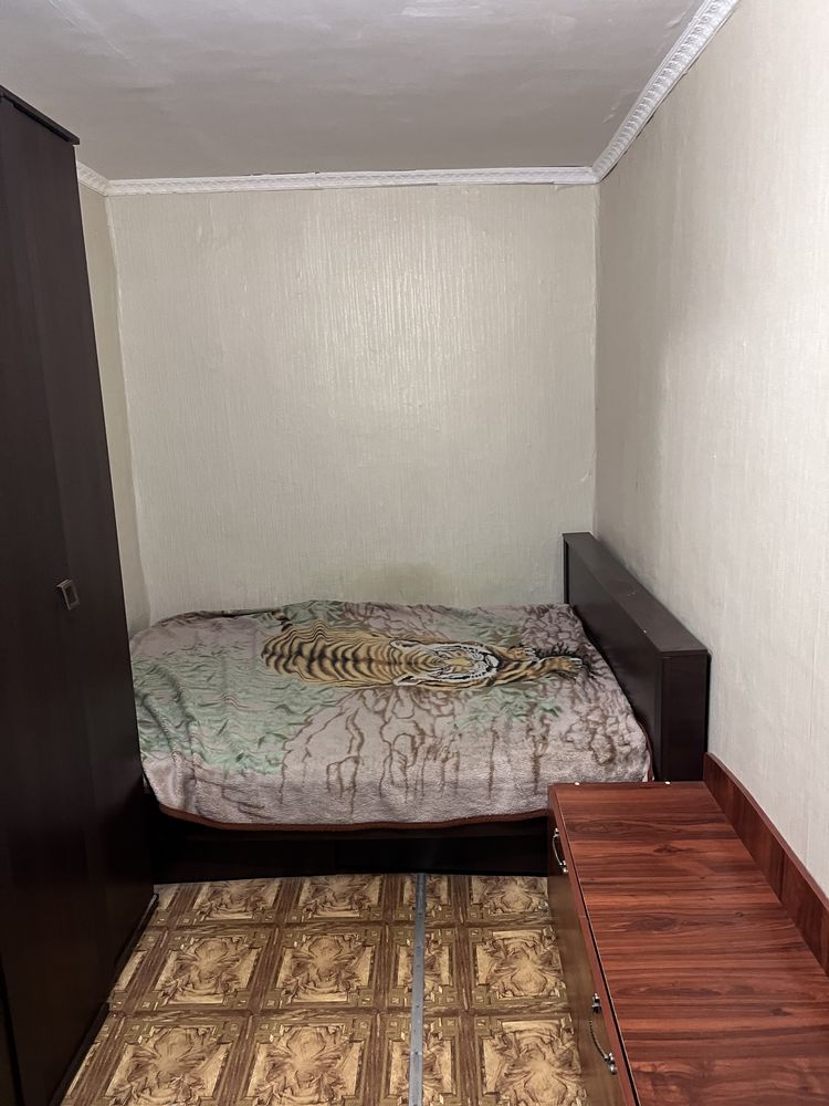 Продам шкаф с двух спальней кроватью