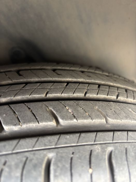 Продам состояния новое,ездил одно лето,резину с дисками 4шт.