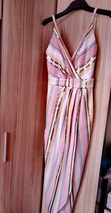 Разкошни рокли за предстоящите празници