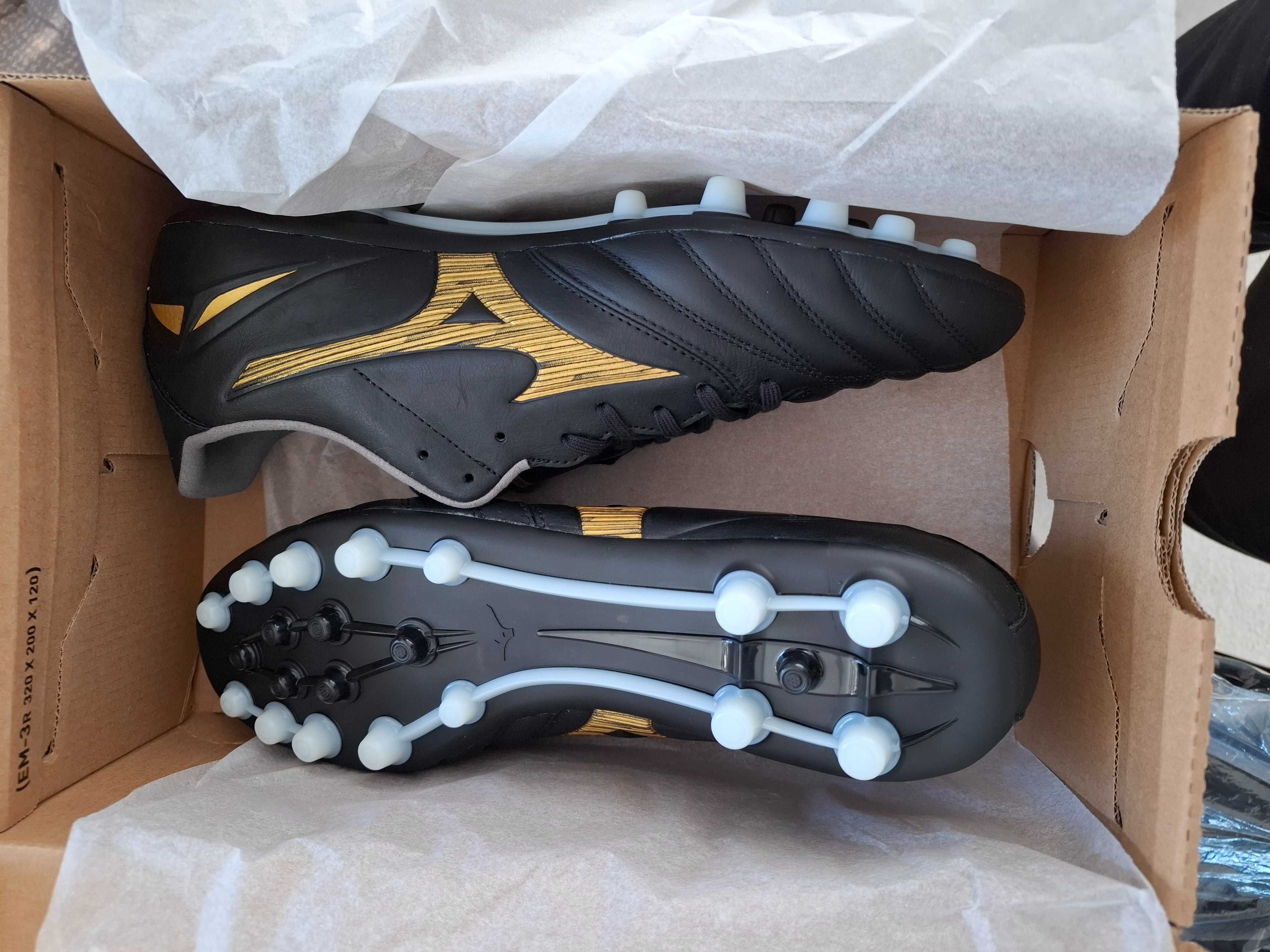 Продавам нови бутонки Mizuno Morelia Neo IV Pro 42.5 естествена кожа