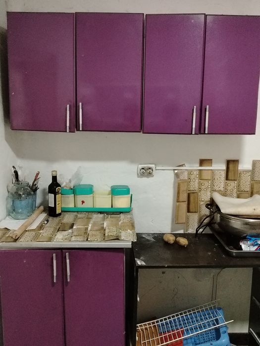 Кухонный гарнитур с мойкой