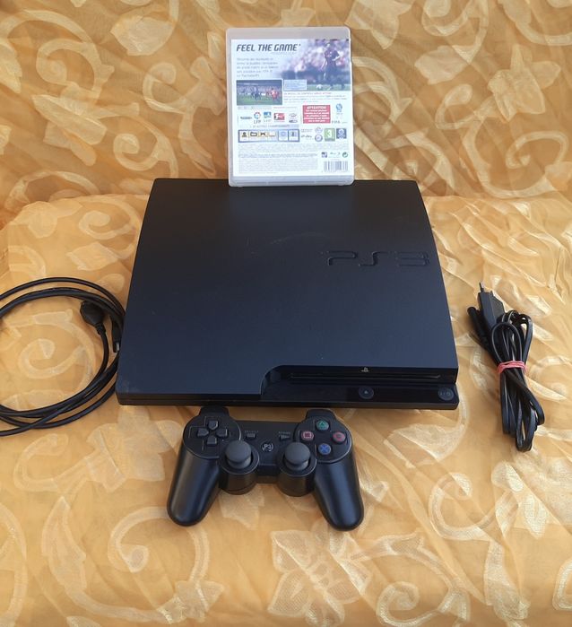 Vând PlayStation 3 slim complet cu fifa 15 în stare bună
