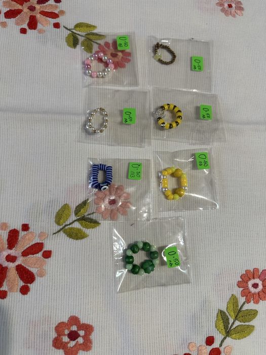 Ръчно изработени гривни