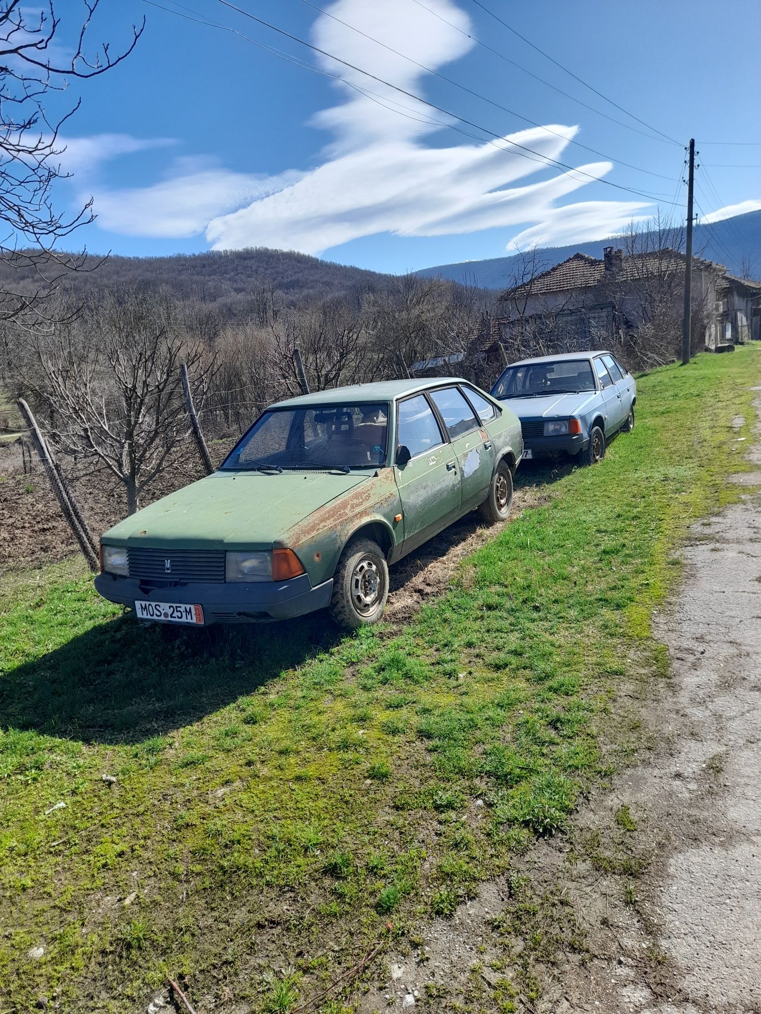 Москвичи за части