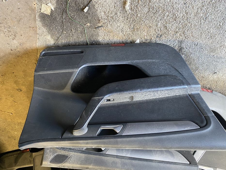 Кори врати Пасат б6,7 предни и задни