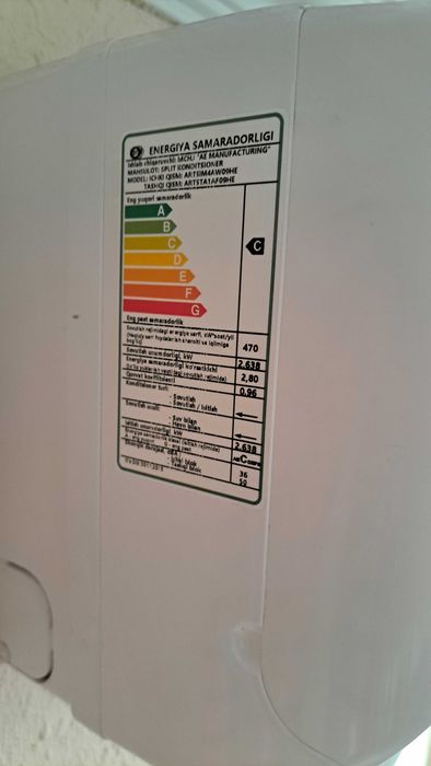 Konditsioner va divan